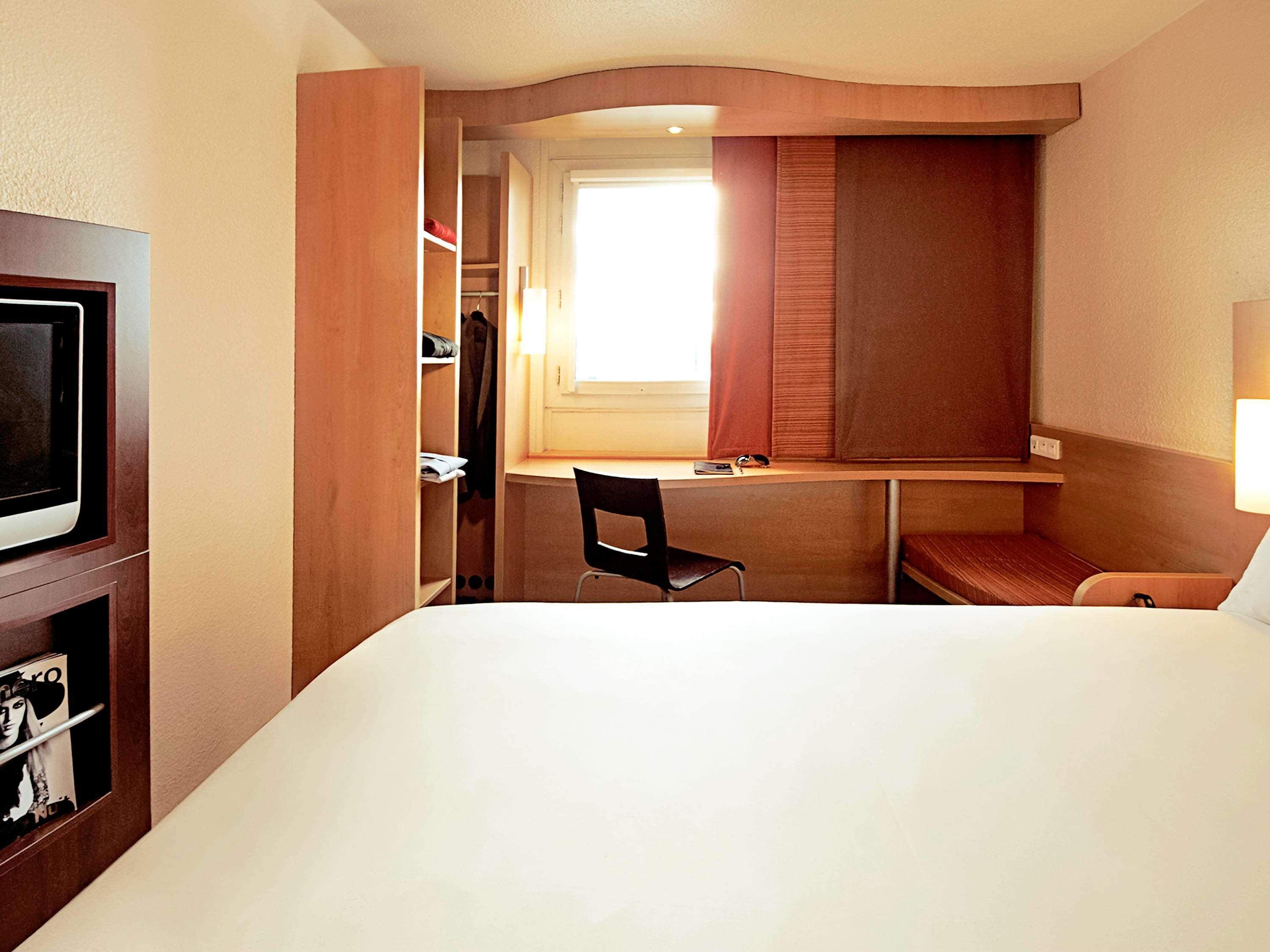 Ibis Chateau-Thierry Essomes-sur-Marne Bagian luar foto