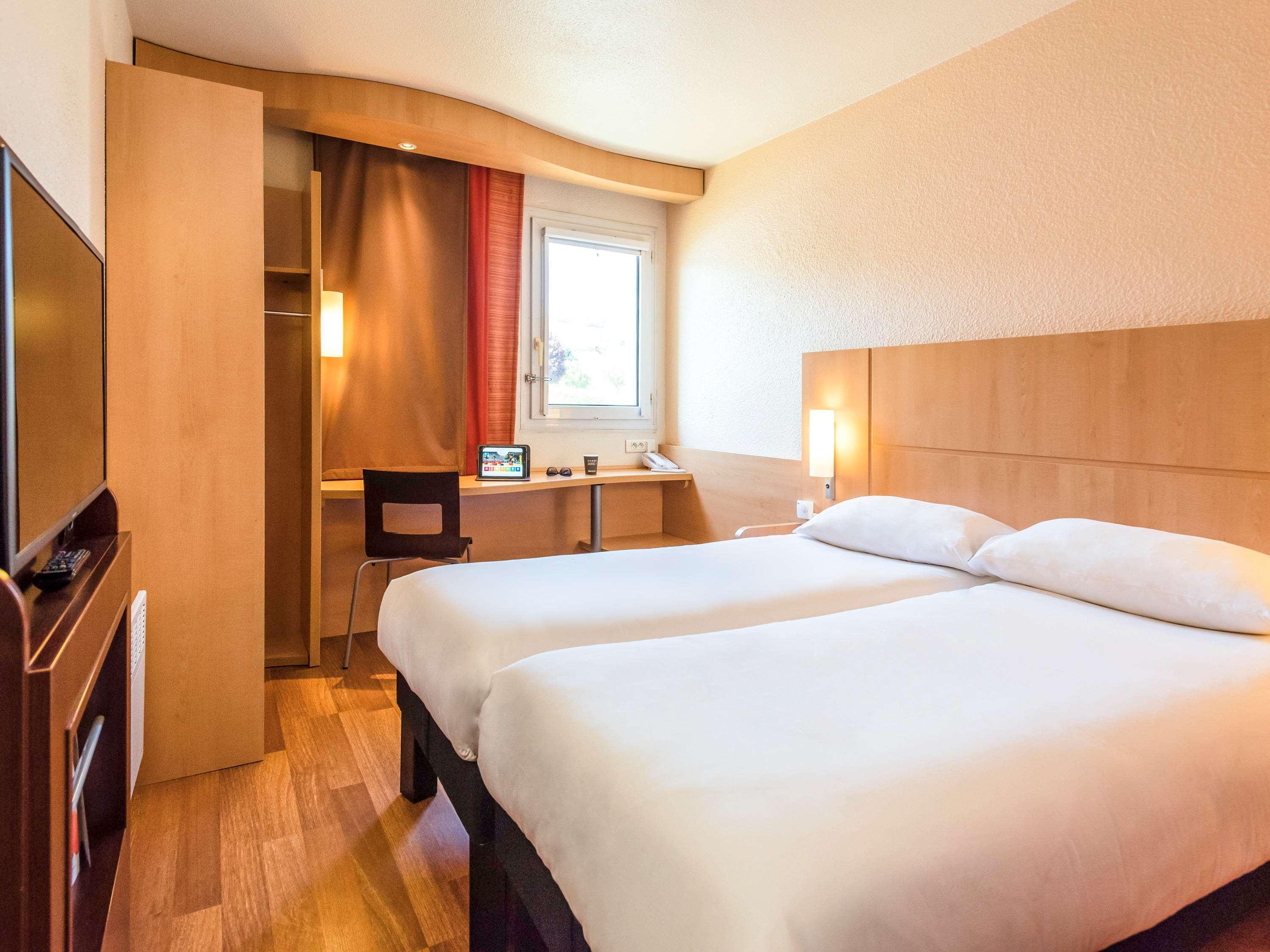 Ibis Chateau-Thierry Essomes-sur-Marne Bagian luar foto