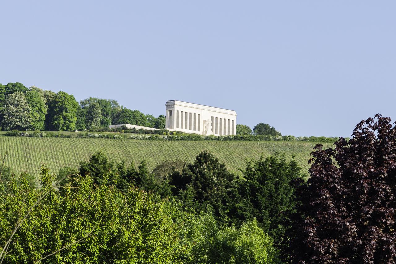 Ibis Chateau-Thierry Essomes-sur-Marne Bagian luar foto